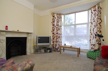 Napier Terrace, Flat 1, Mutley, Plymouth - Image 2